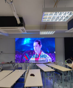 man-hinh-led-p2-5-phong-hop-1