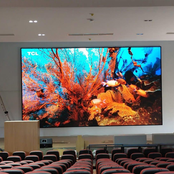 man-hinh-led-p2-5-phong-hop2-2